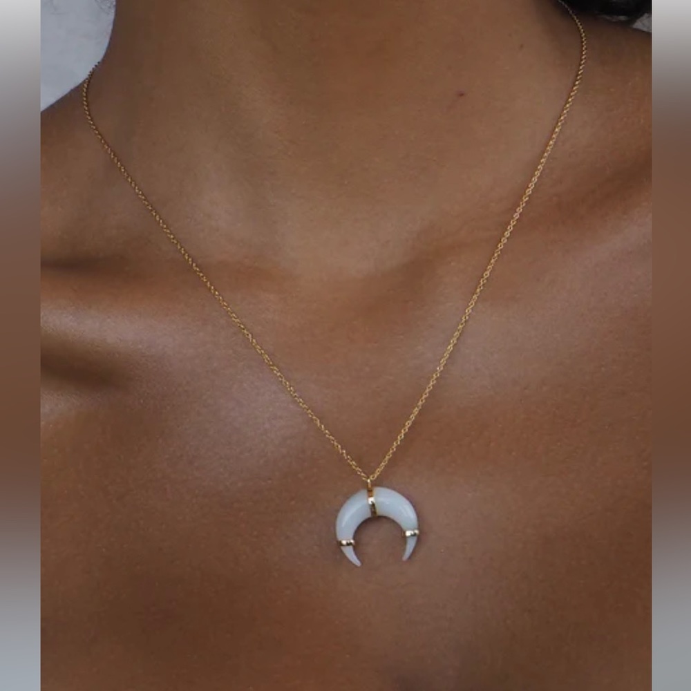 Hendrix Ivory Necklace